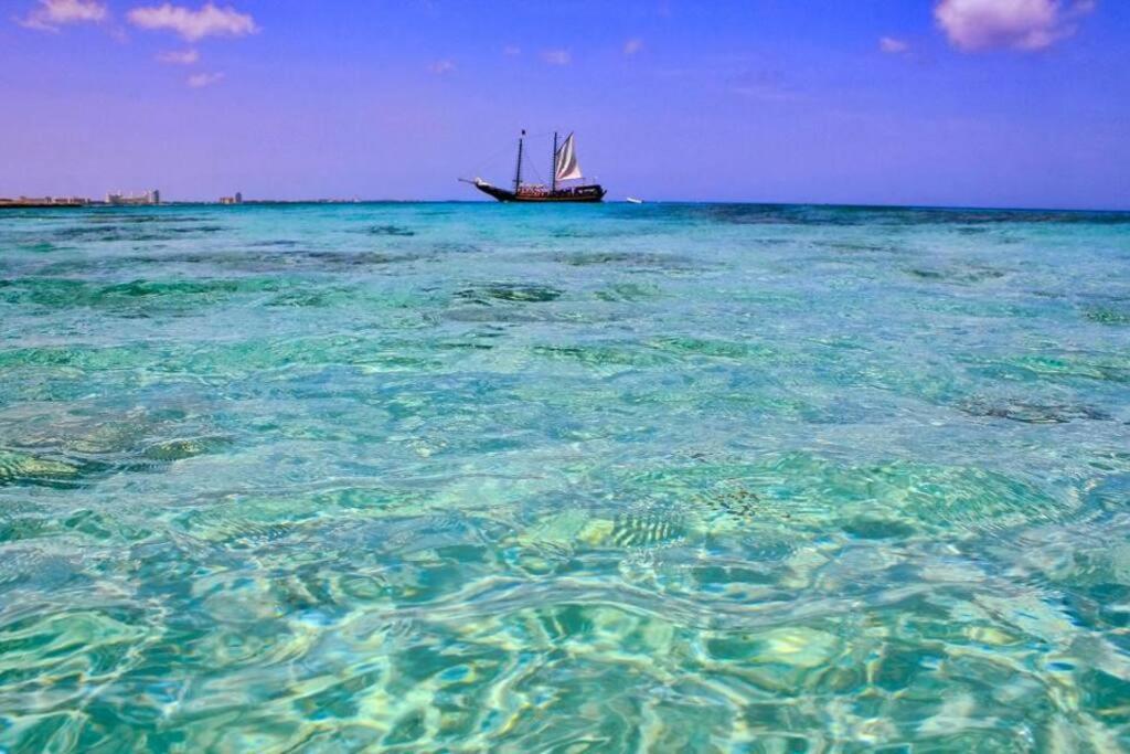 New! Cozy 1 Bedroom Condo- Gold Coast, Noord Aruba Palm Beach Kültér fotó